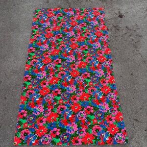 Vintage Quilt Groovy Fluorescent Flowers 
Vibrant Floral Patterned Blanket